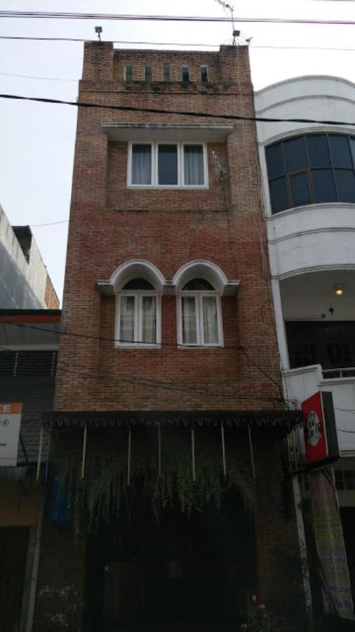 Sz Nine One Hotel Medan Exterior foto